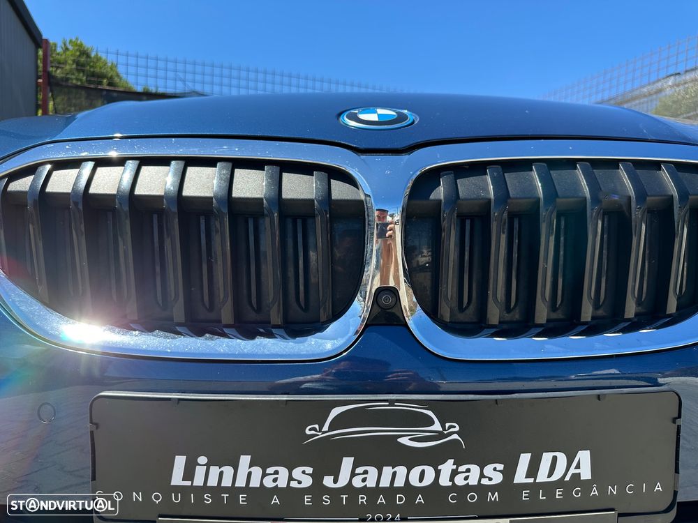 BMW 330 e Touring Line Sport Auto - 7