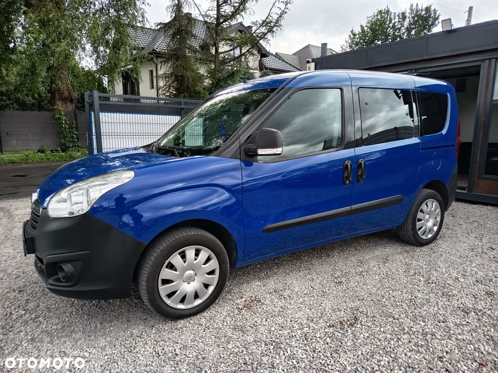 Opel Combo 1.4 Cosmo Eu6 - 3