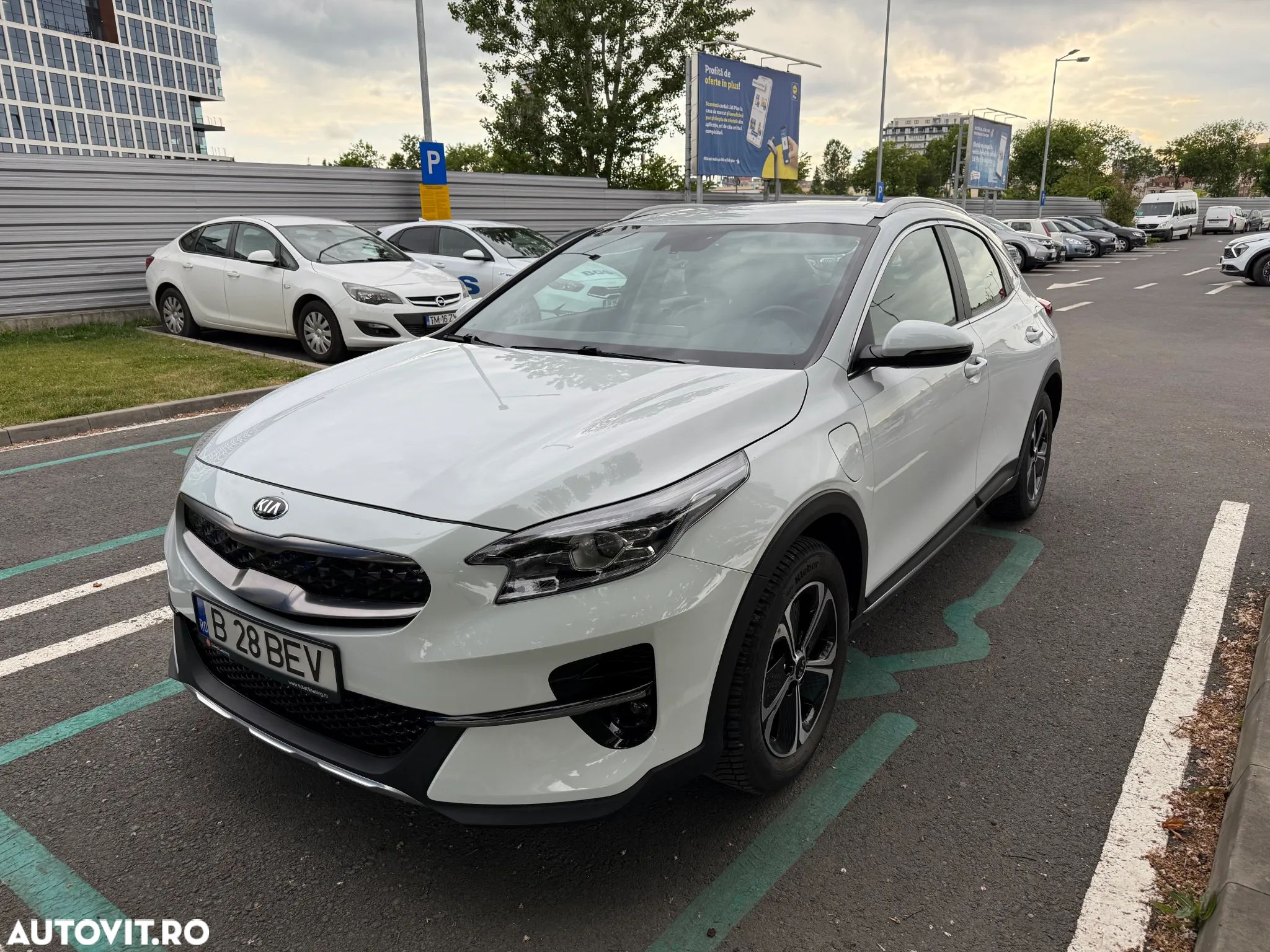 Kia XCeed 1.6 GDI DCT6 OPF Plug-in-Hybrid VISION - 1