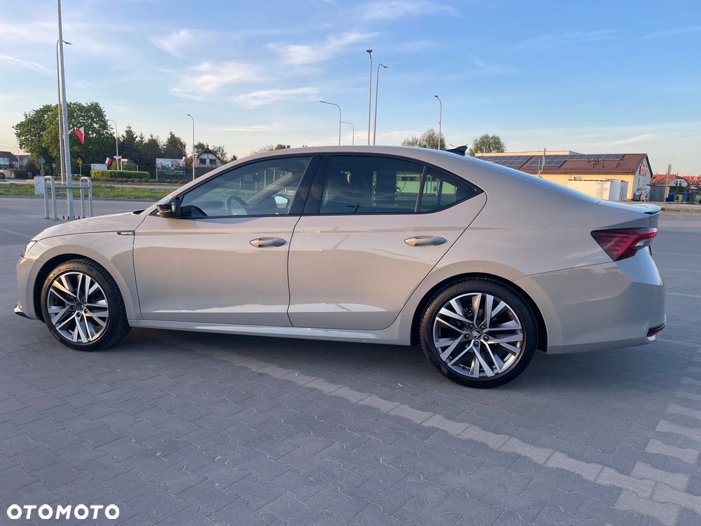 Skoda Octavia 2.0 TDI Sportline DSG - 29