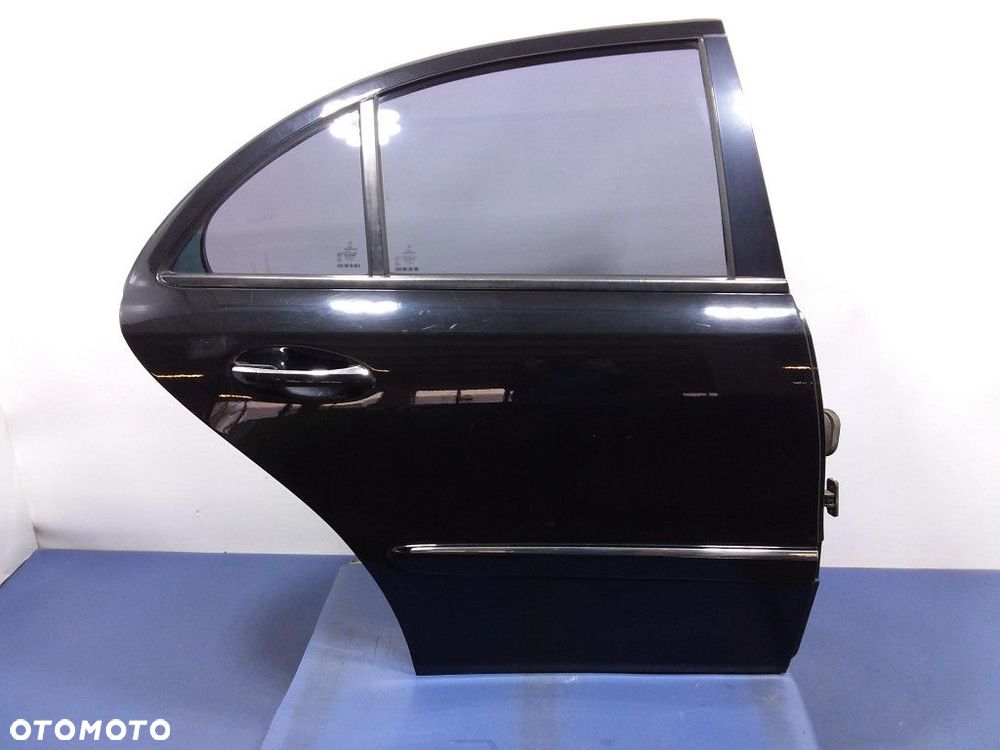 MERCEDES E W211 SEDAN DRZWI TYŁ PRAWE TYLNE 197 - 1