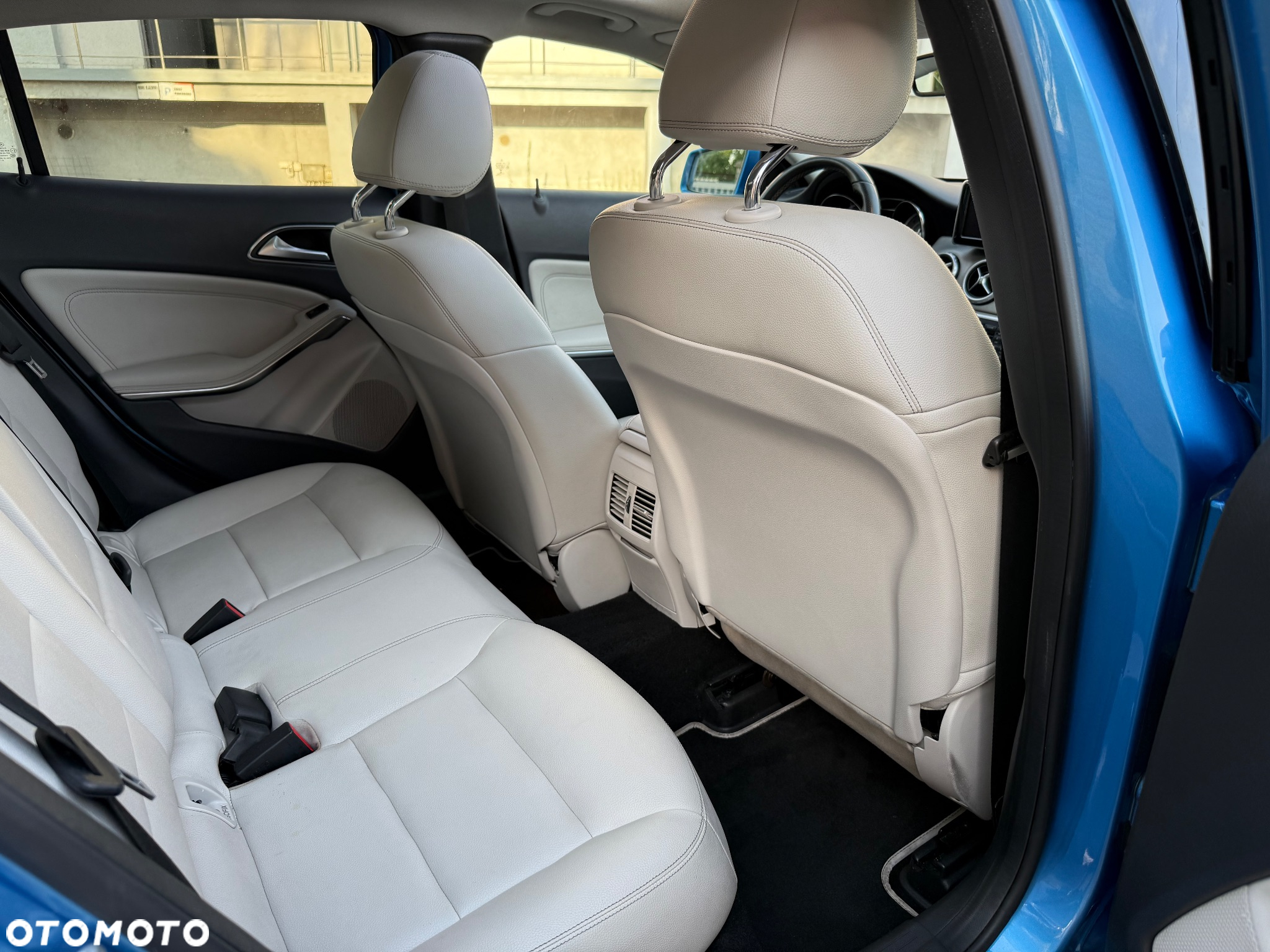 Mercedes-Benz GLA 250 4Matic 7G-DCT AMG Line - 11