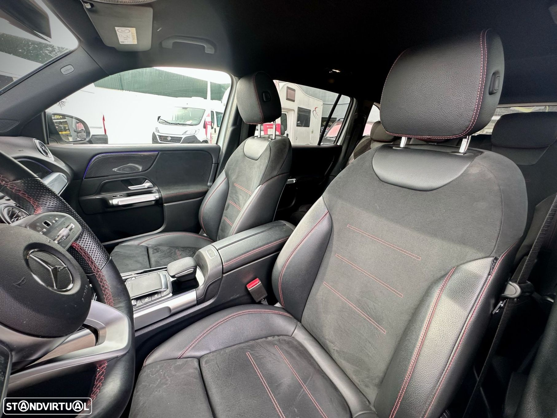 Mercedes-Benz GLB 180 d AMG Line - 13