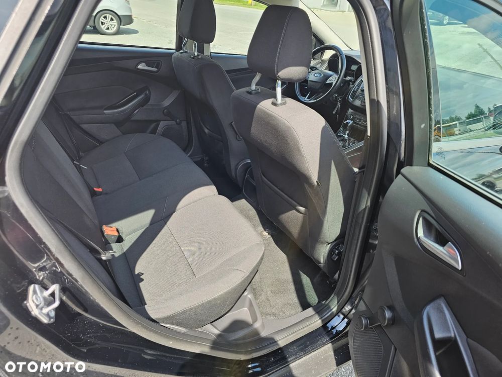 Ford Focus 1.0 EcoBoost Start-Stopp-System TITANIUM STYLE - 17