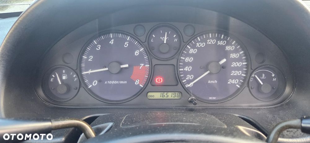 Mazda MX-5 1.6 16V - 10