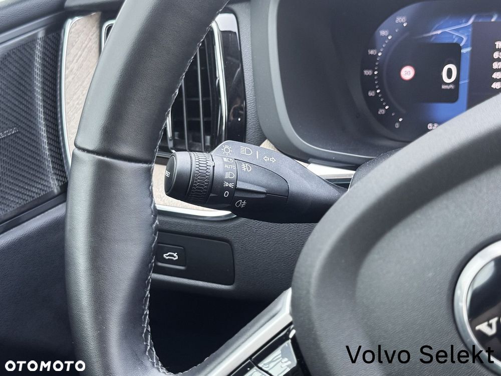 Volvo XC 60 - 25