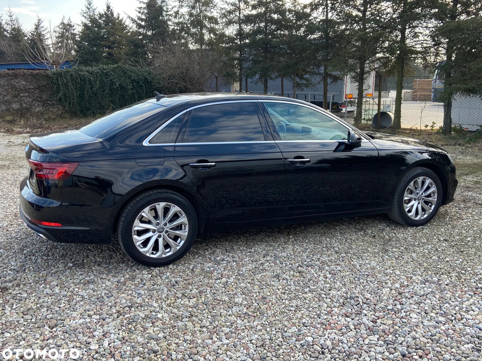 Audi A4 ver-45-tfsi-quattro-s-tronic-advanced - 5