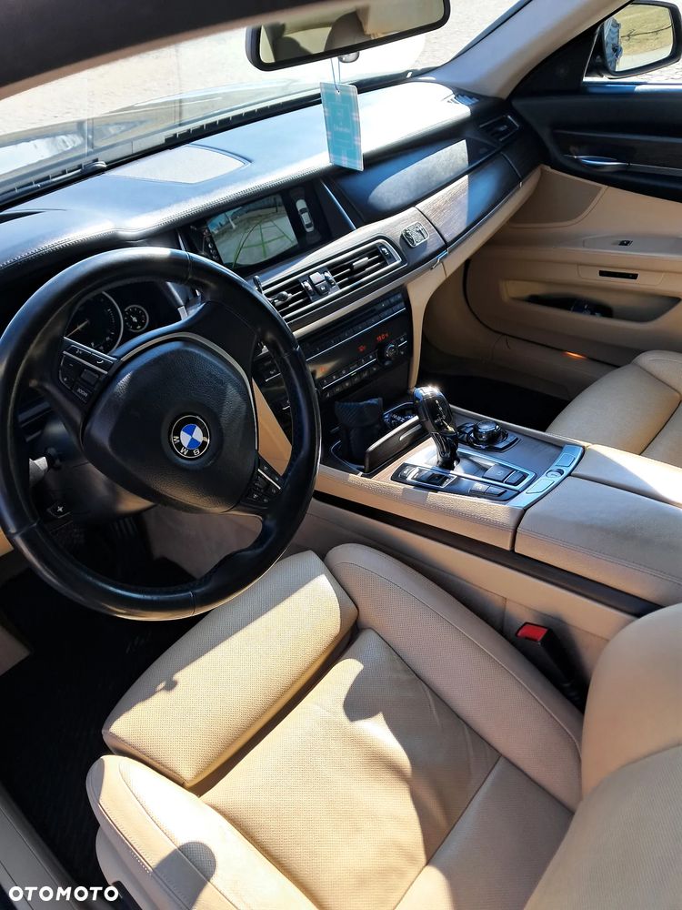 BMW Seria 7 - 2
