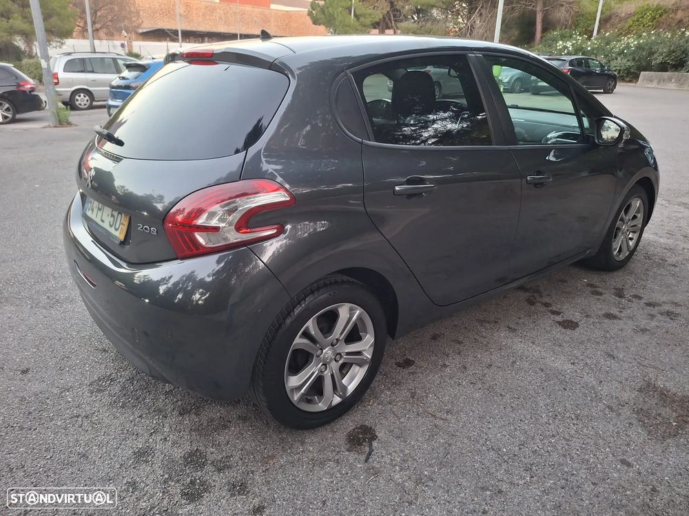 Peugeot 208 1.2 VTi SE Style - 3