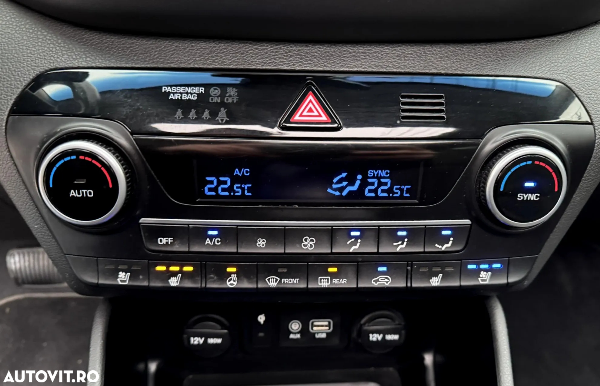 Hyundai Tucson blue 1.6 CRDi 2WD DCT Premium - 32