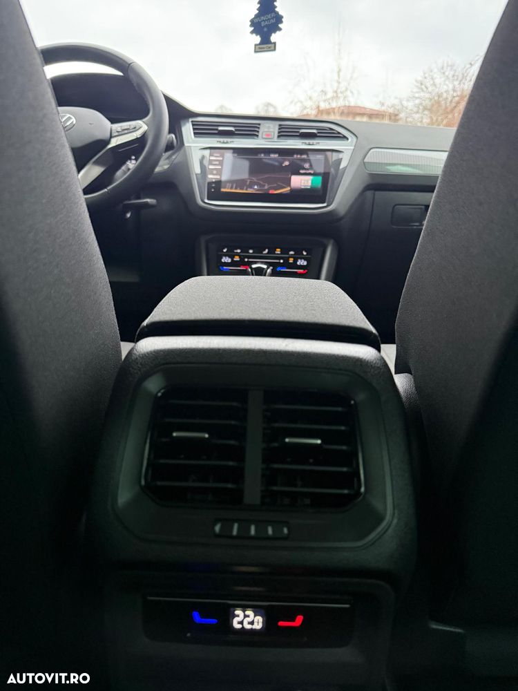 Volkswagen Tiguan - 29
