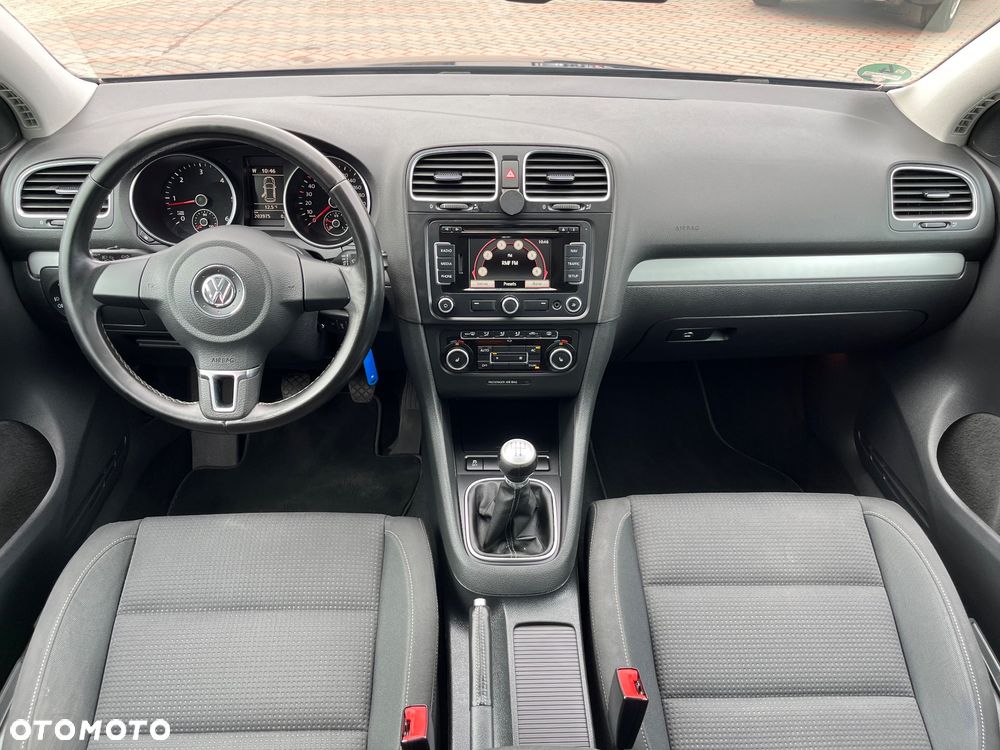 Volkswagen Golf 1.6 TDI DPF BlueMotion Technology Team - 6