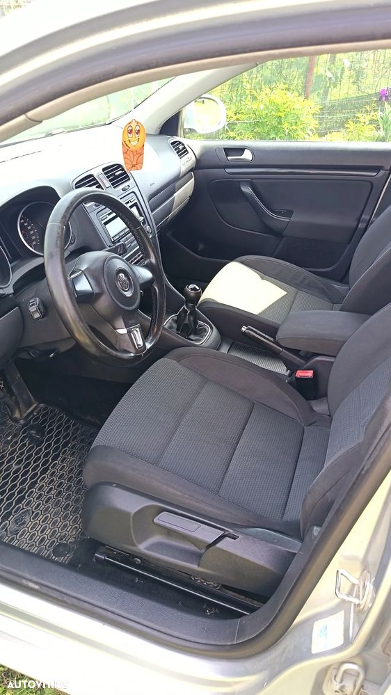 Volkswagen Golf - 8