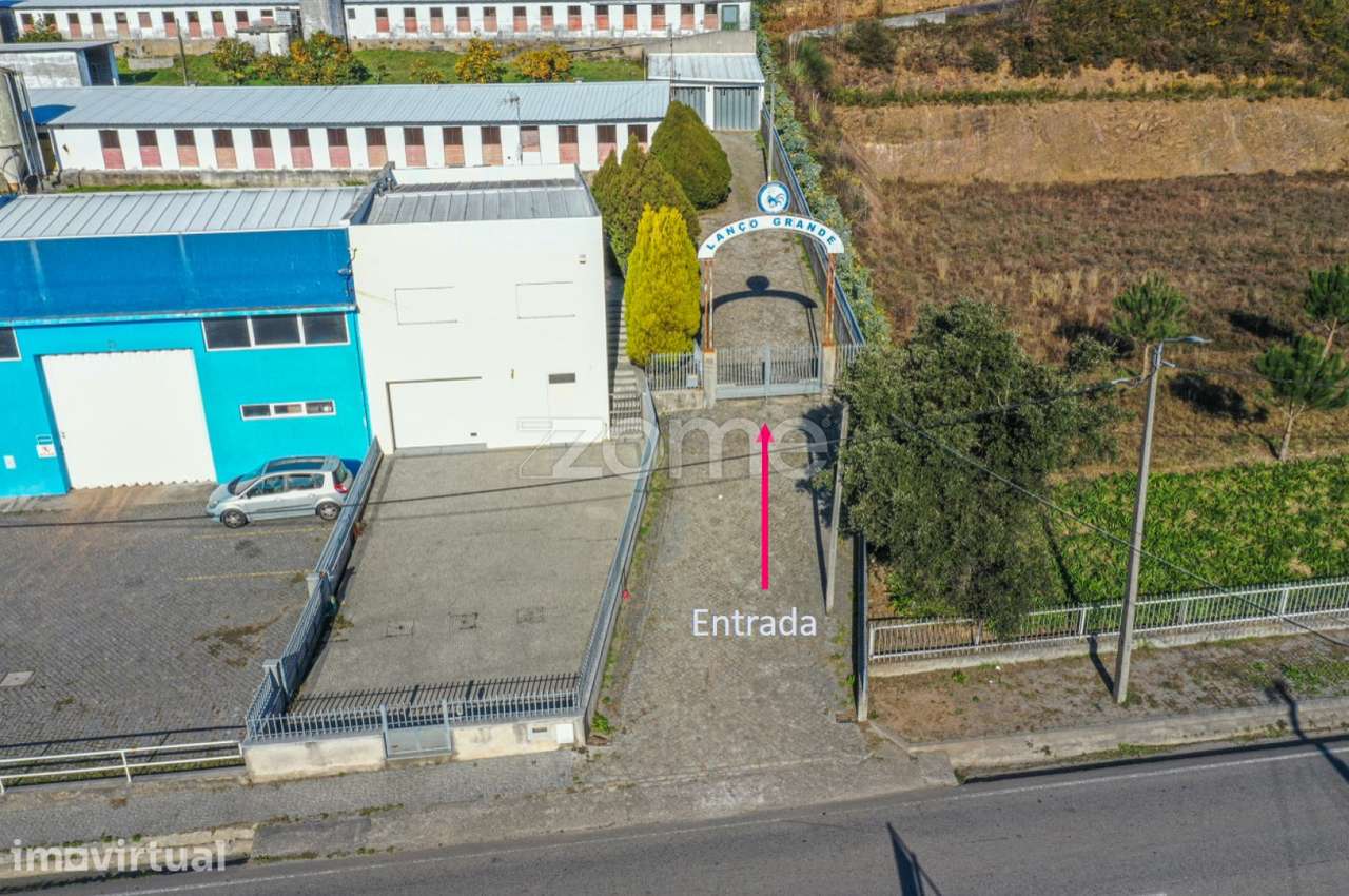 5 Pavilhões em Agrela, Santo Tirso - Grande imagem: 2/39