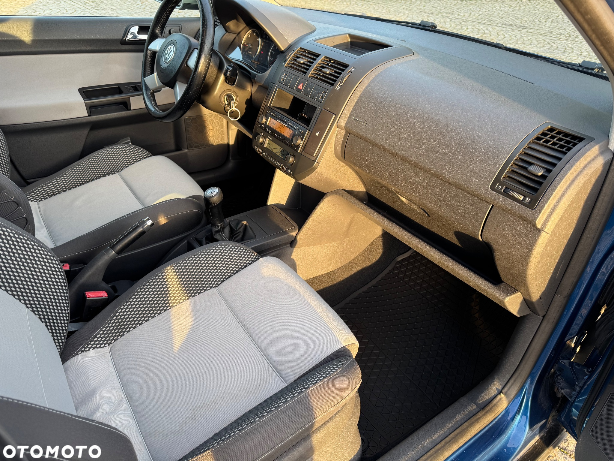 Volkswagen Polo - 15
