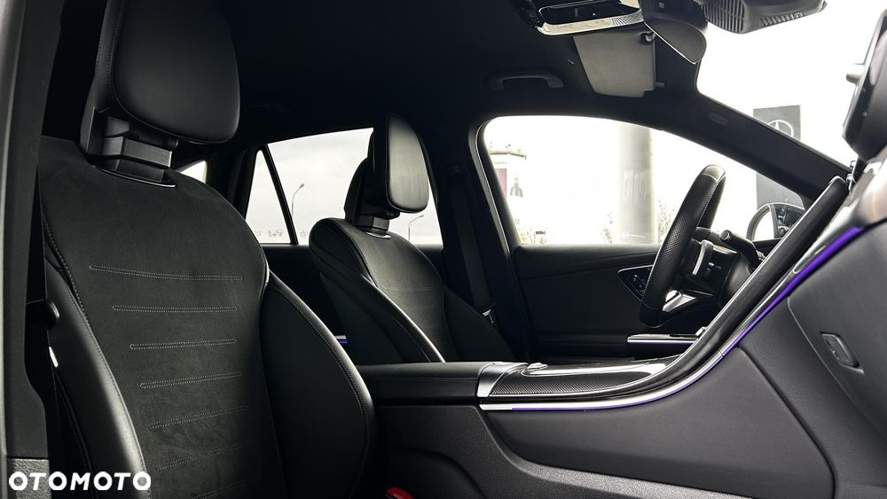 Mercedes-Benz GLC - 26