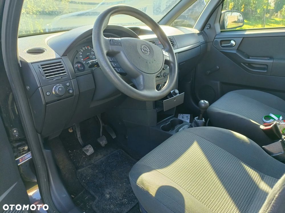 Opel Meriva - 9