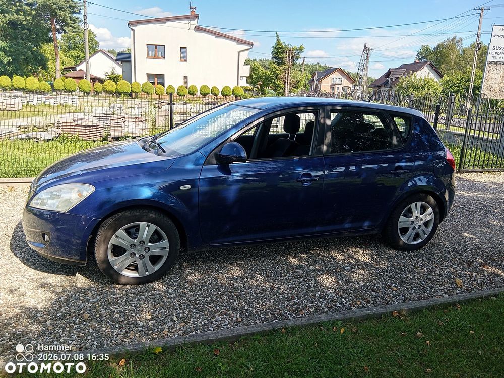 Kia Ceed 1.6 CRDi LX - 10