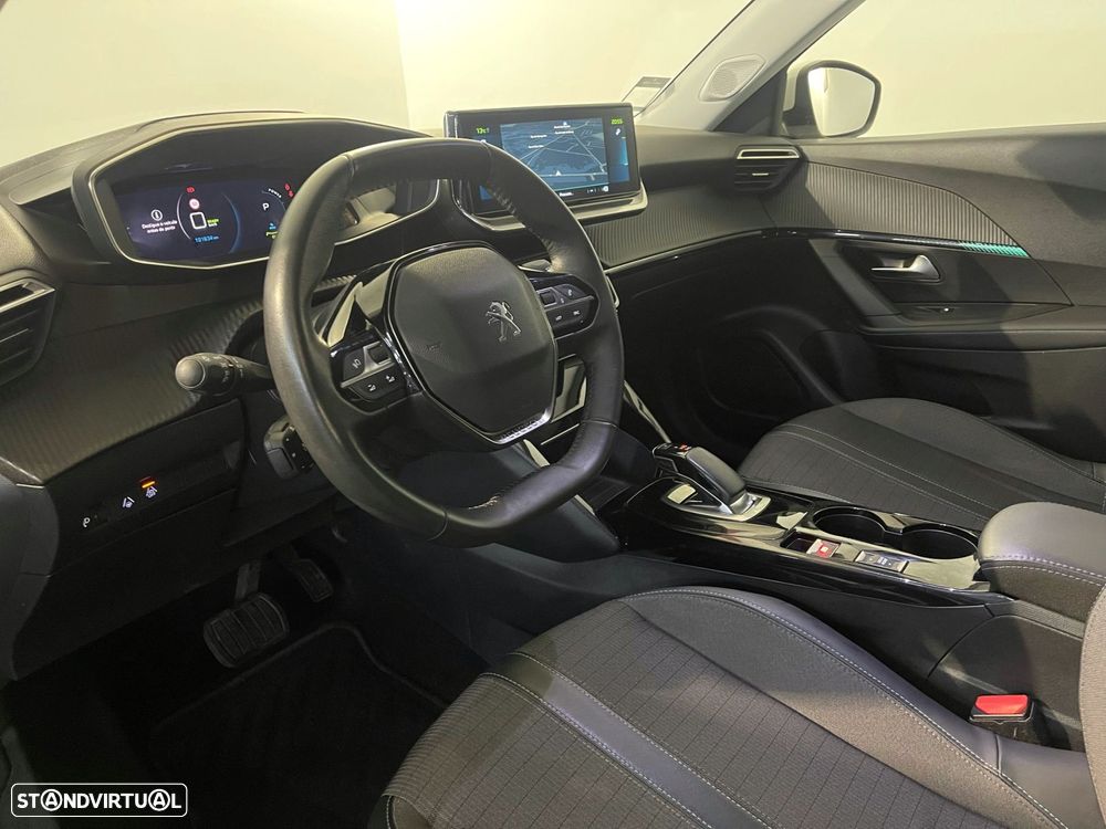 Peugeot e-2008 50 kWh Allure - 10