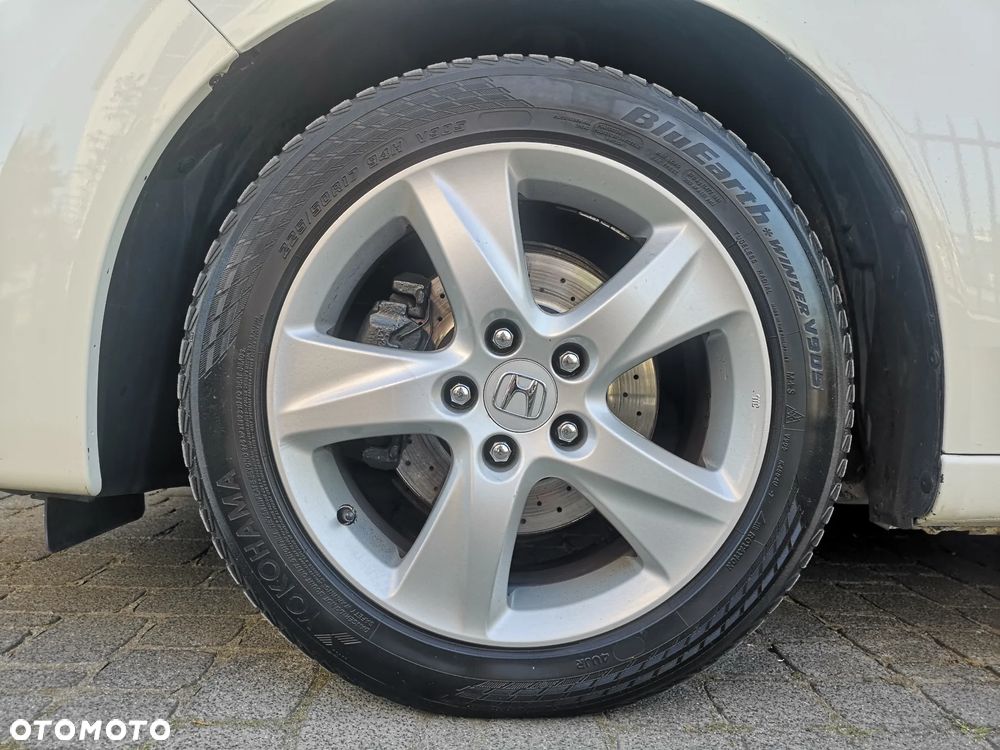 Honda Accord 2.0 Lifestyle - 35