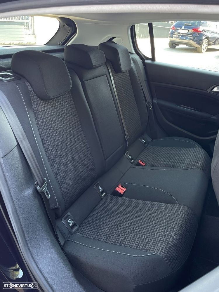 Peugeot 308 1.2 PureTech Business Line - 34