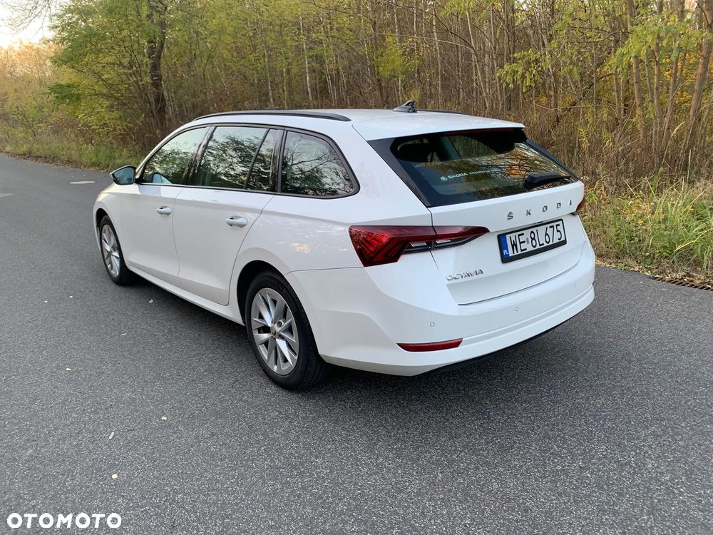 Skoda Octavia 2023 photo 3