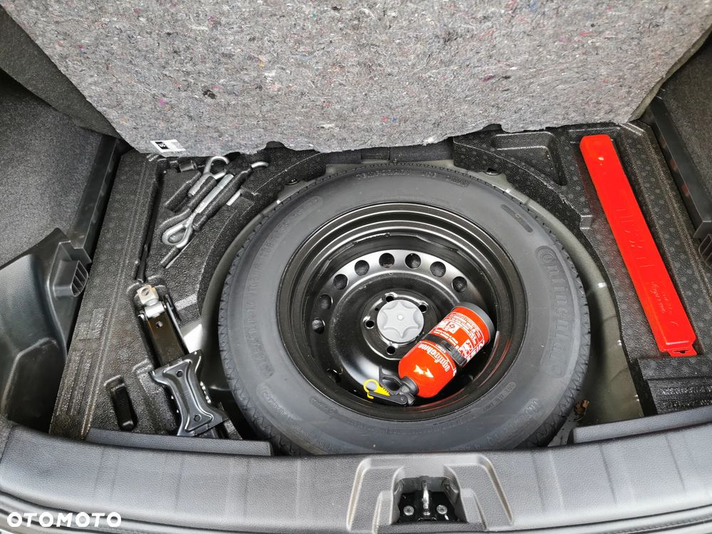 Nissan Qashqai 1.6 DIG-T N-Connecta - 28