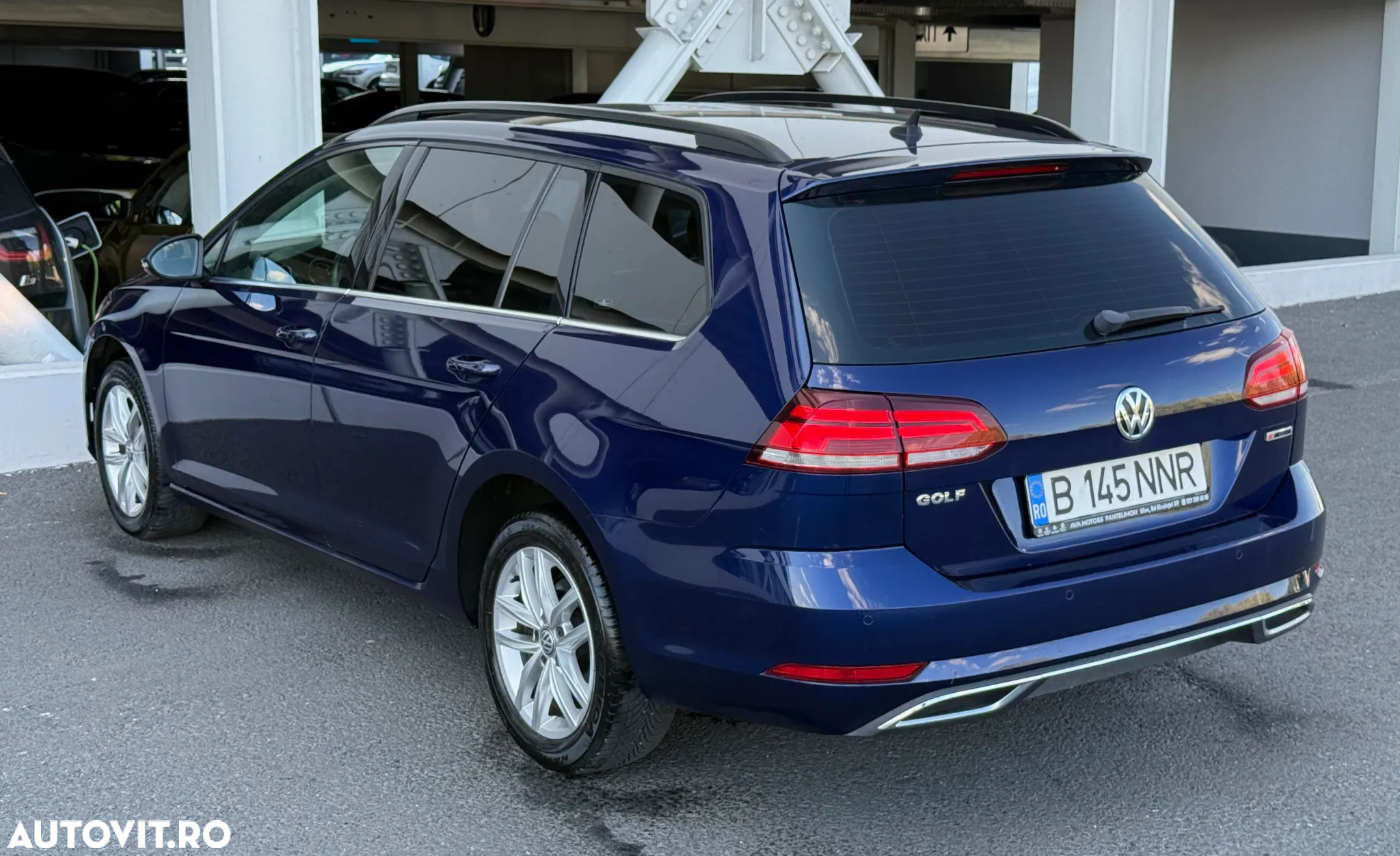 Volkswagen Golf 2.0 TDI DSG 4Motion Highline - 4