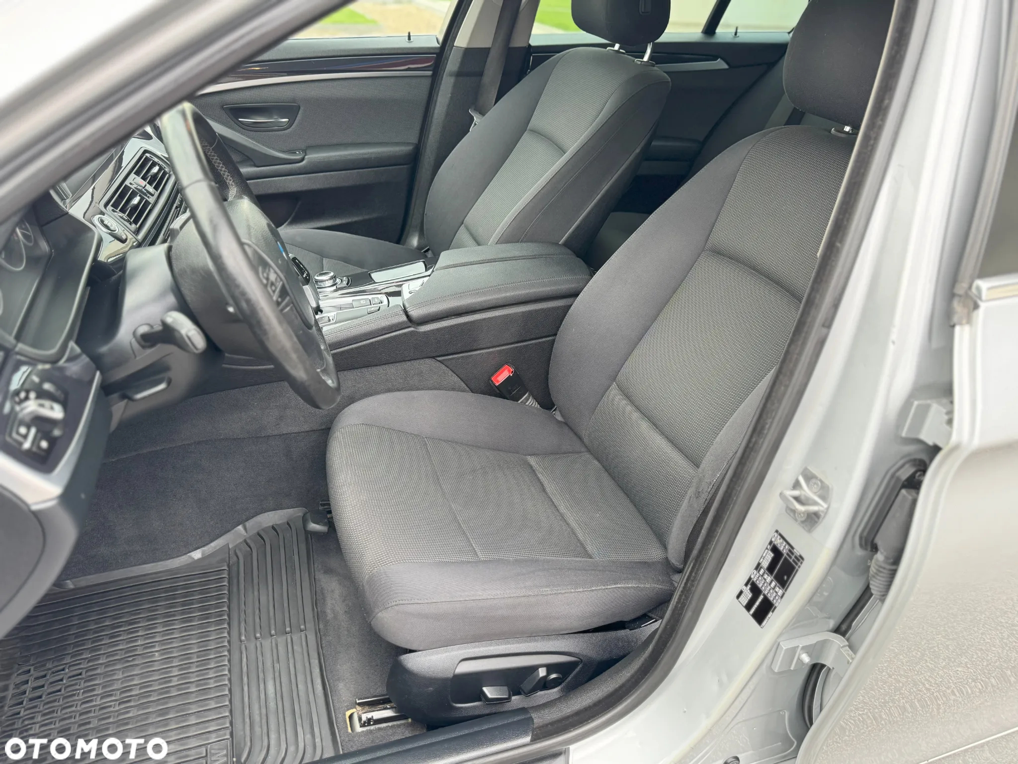 BMW Seria 5 520d Luxury Line - 24