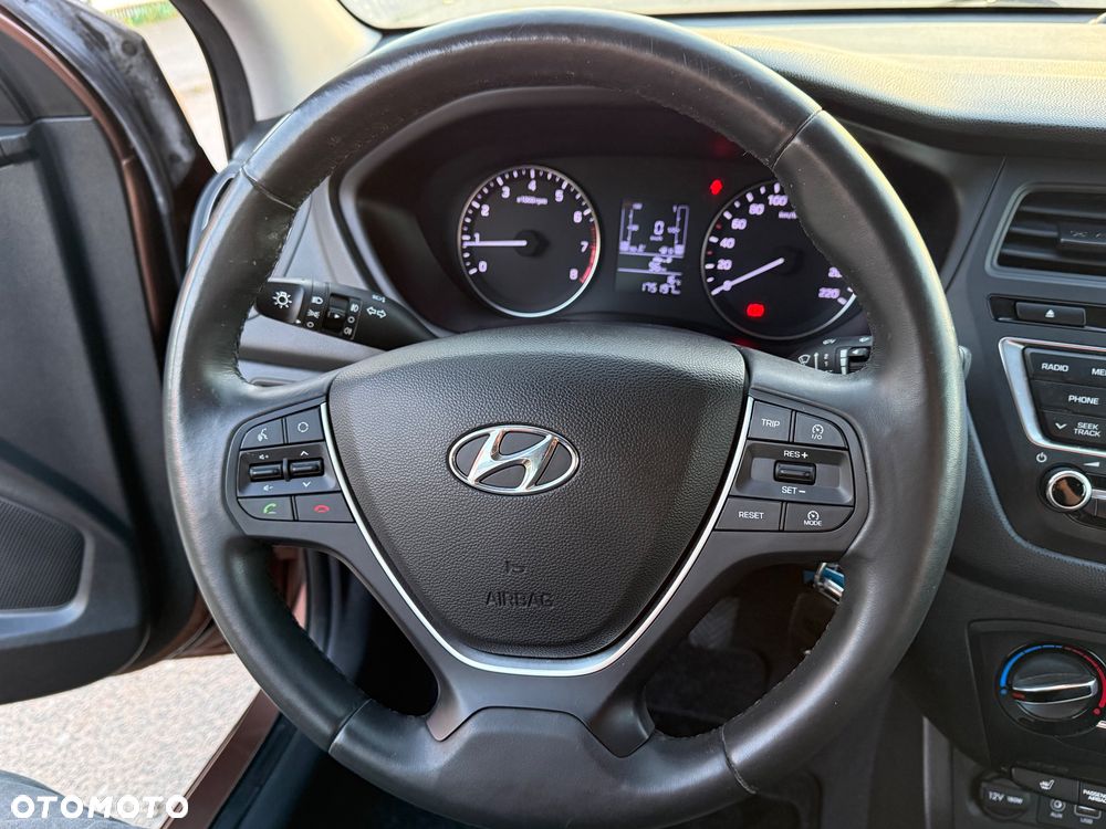Hyundai i20 1.4 - 16