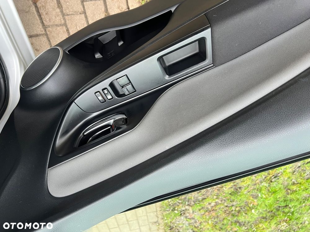 Toyota Yaris ver-1-2-turbo-team-deutschland - 21