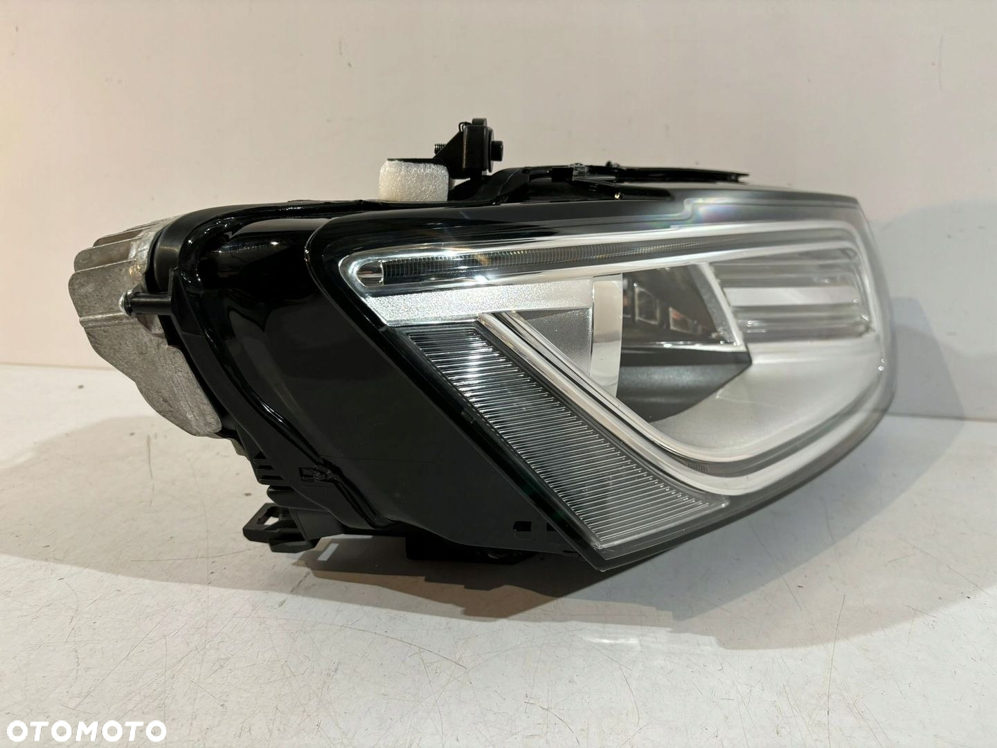 AUDI Q5 8R LCI Lampa Bi-Xenon Skrętny R - 14155 - 2