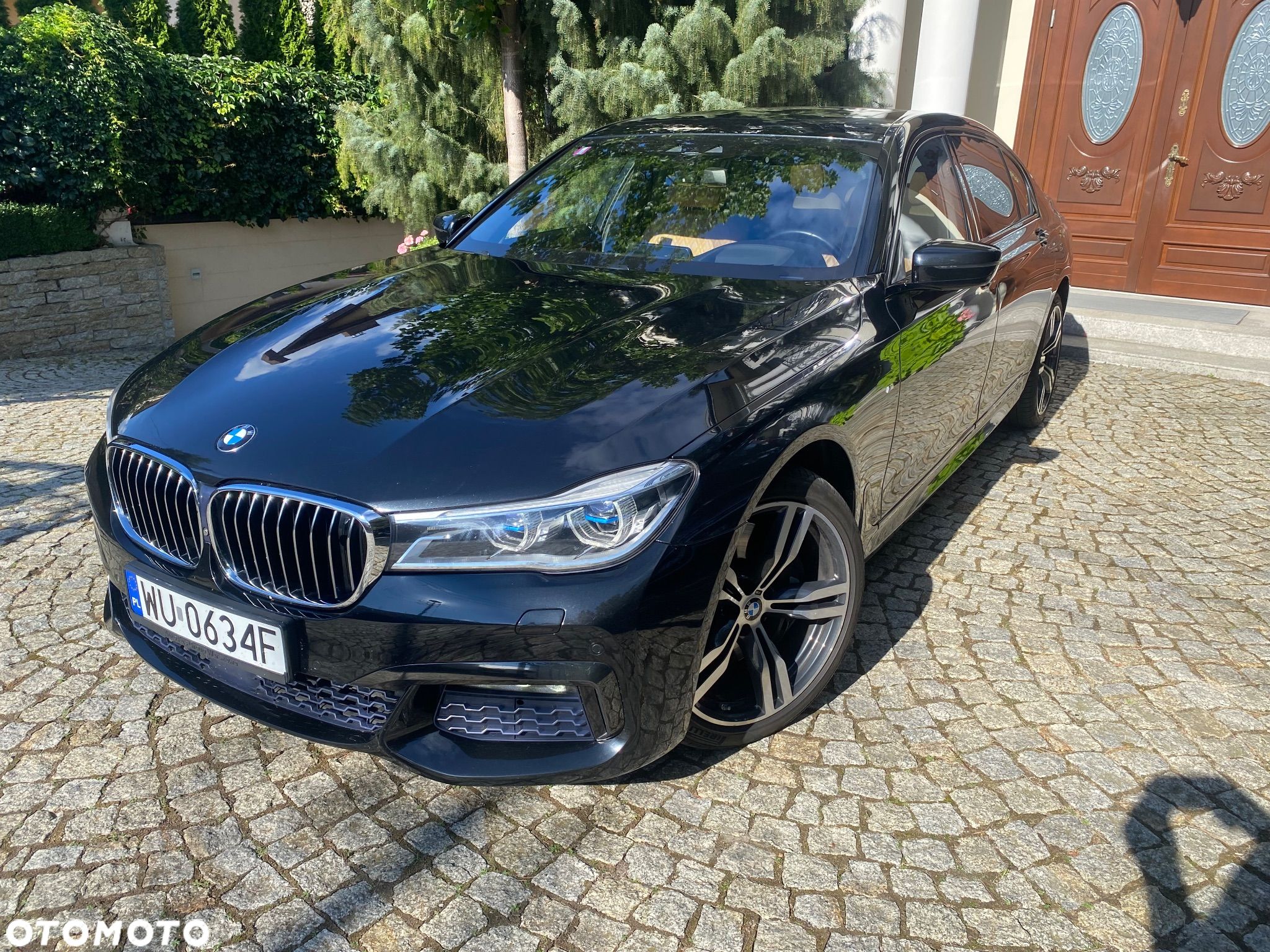 BMW Seria 7 750Li xDrive - 1