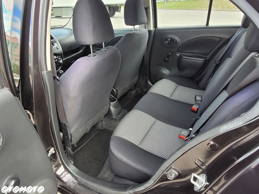 Nissan Micra 1.2 Bild der Frau - 21