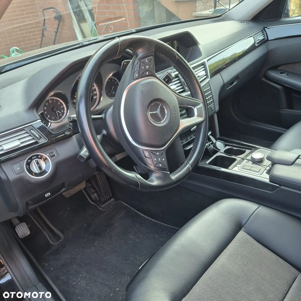 Mercedes-Benz Klasa E 200 NGT BlueEffICIENCY Avantgarde - 14