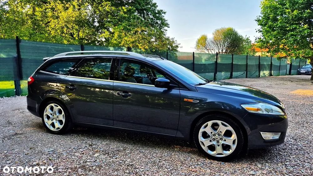 Ford Mondeo 2.0 Ghia X100 / X - 9