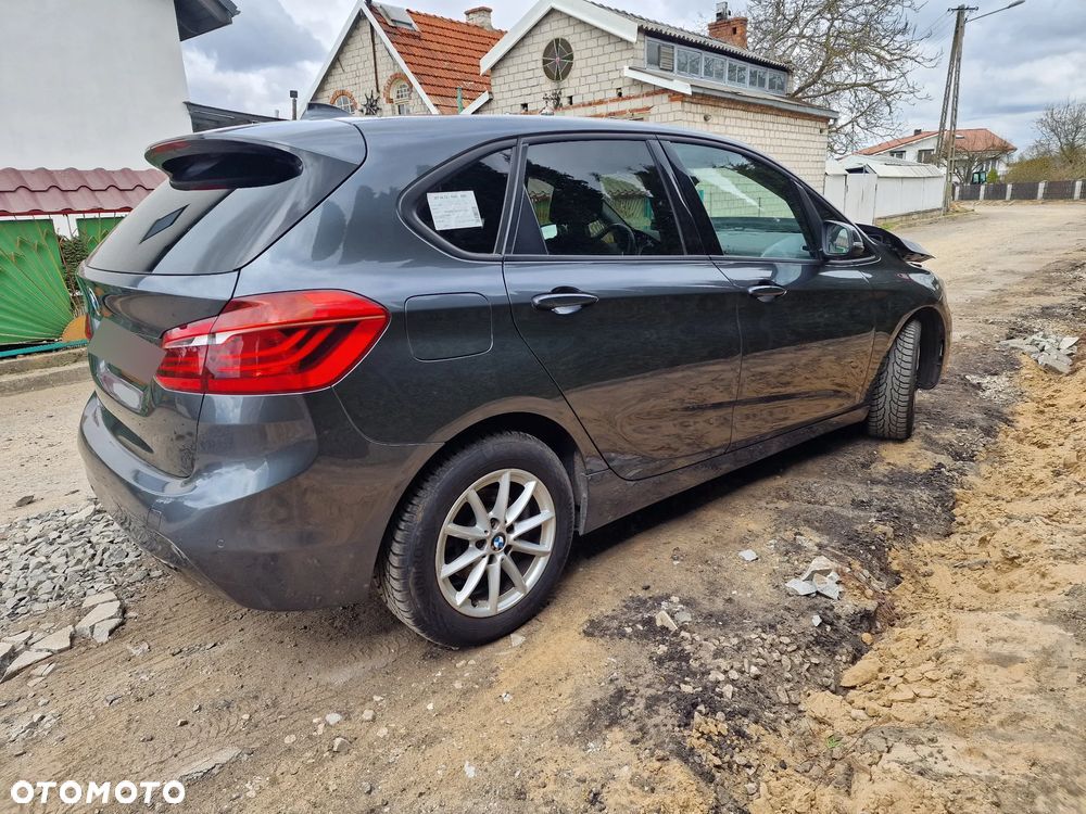 BMW Seria 2 216d - 37