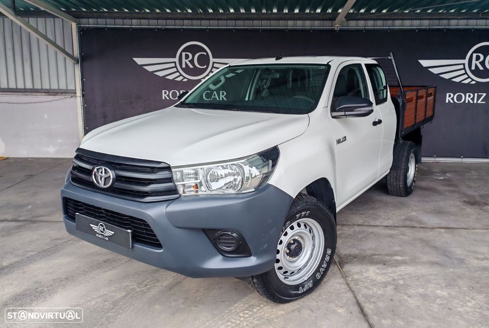 Toyota Hilux - 1