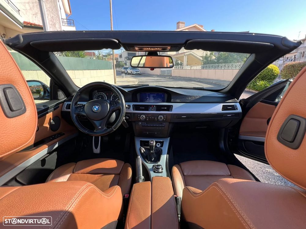 BMW 320 d Cabrio - 12