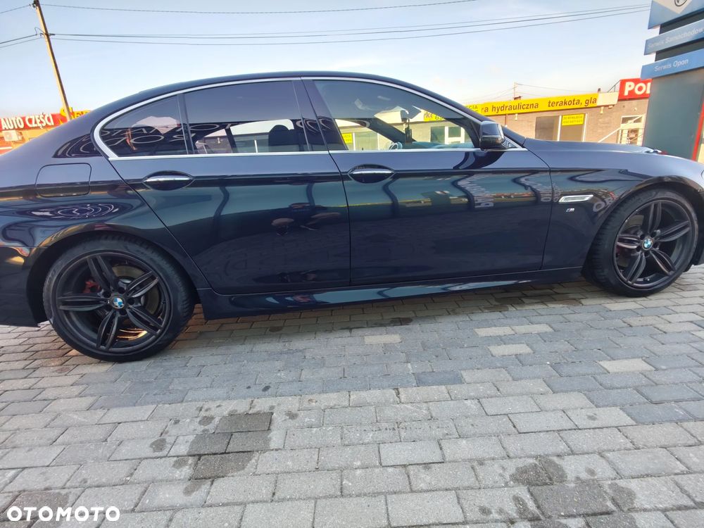 BMW Seria 5 520i Sport-Aut - 11