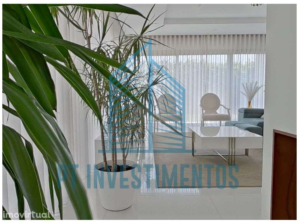 Moradia semi-nova T5+1 em Santa Joana - Aveiro - Grande imagem: 2/60