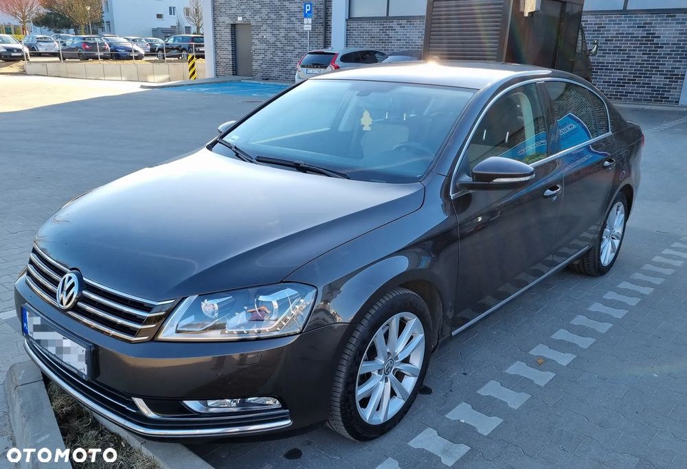 Volkswagen Passat 2.0 TDI Highline - 3