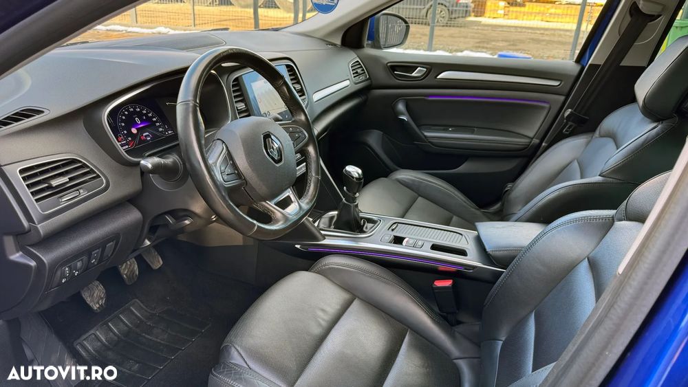 Renault Megane Grandtour TCe 140 GPF INTENS - 13
