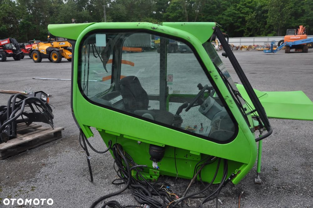 Kabina instalacja elektryczna  Merlo 55.9 50.9 - 4