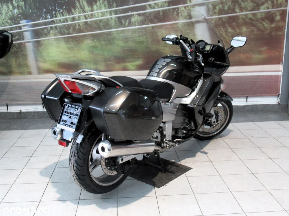 Yamaha FJR - 7