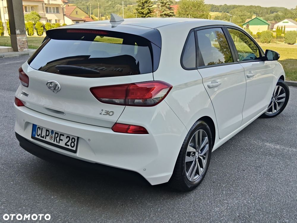 Hyundai i30 1.4 Premium - 18