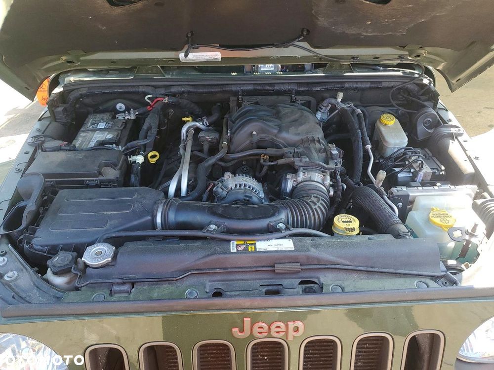 Jeep Wrangler 3.6 Unlim Sahara - 13