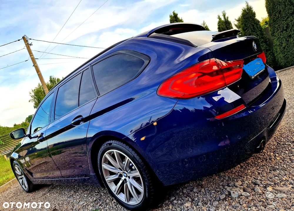 BMW Seria 5 520d M Sport Edition - 4