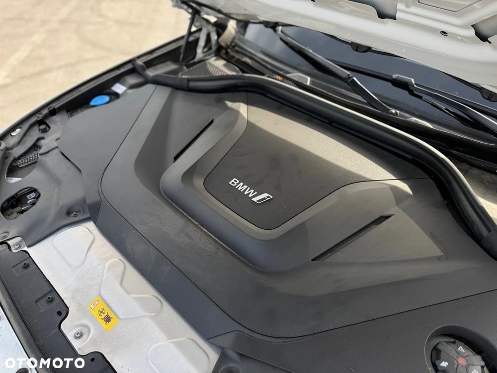 BMW iX3 80kWh Impressive - 37
