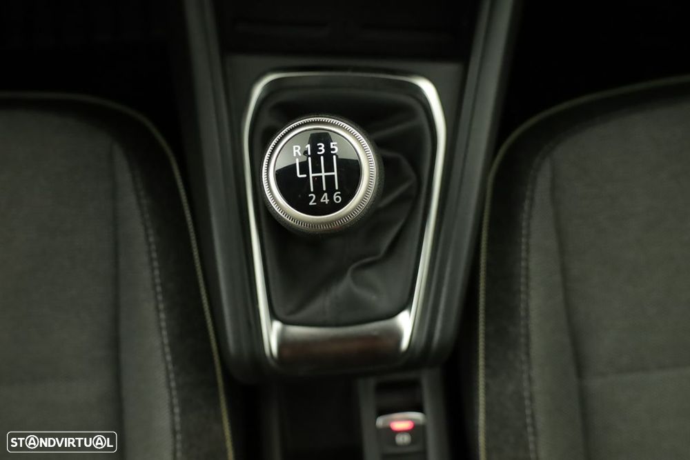 Renault Captur 1.0 TCe Techno Bi-Fuel - 13